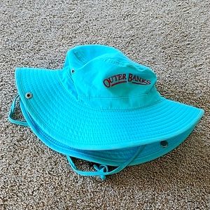 Classic bucket hat from the outer banks. New without tags color teal